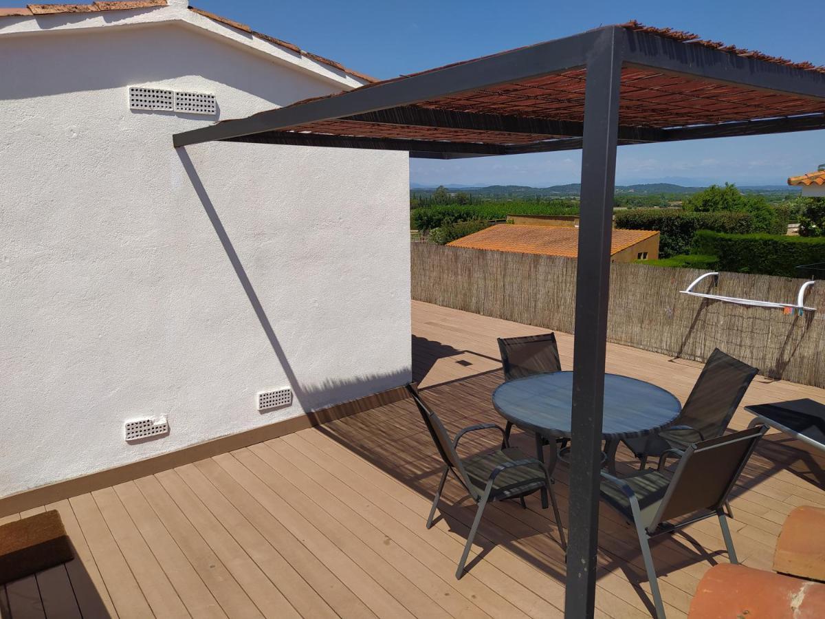 Apartamento En Casa De Campo Cerca De La Playa 팔스 외부 사진